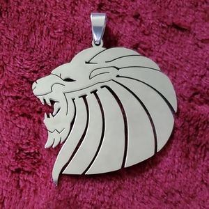 Lion Head Side Profile Charm Pendant